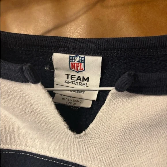 Vintage Women’s Chicago Bears NFL Blue/White XL Sweater Comfy - Picture 6 of 10